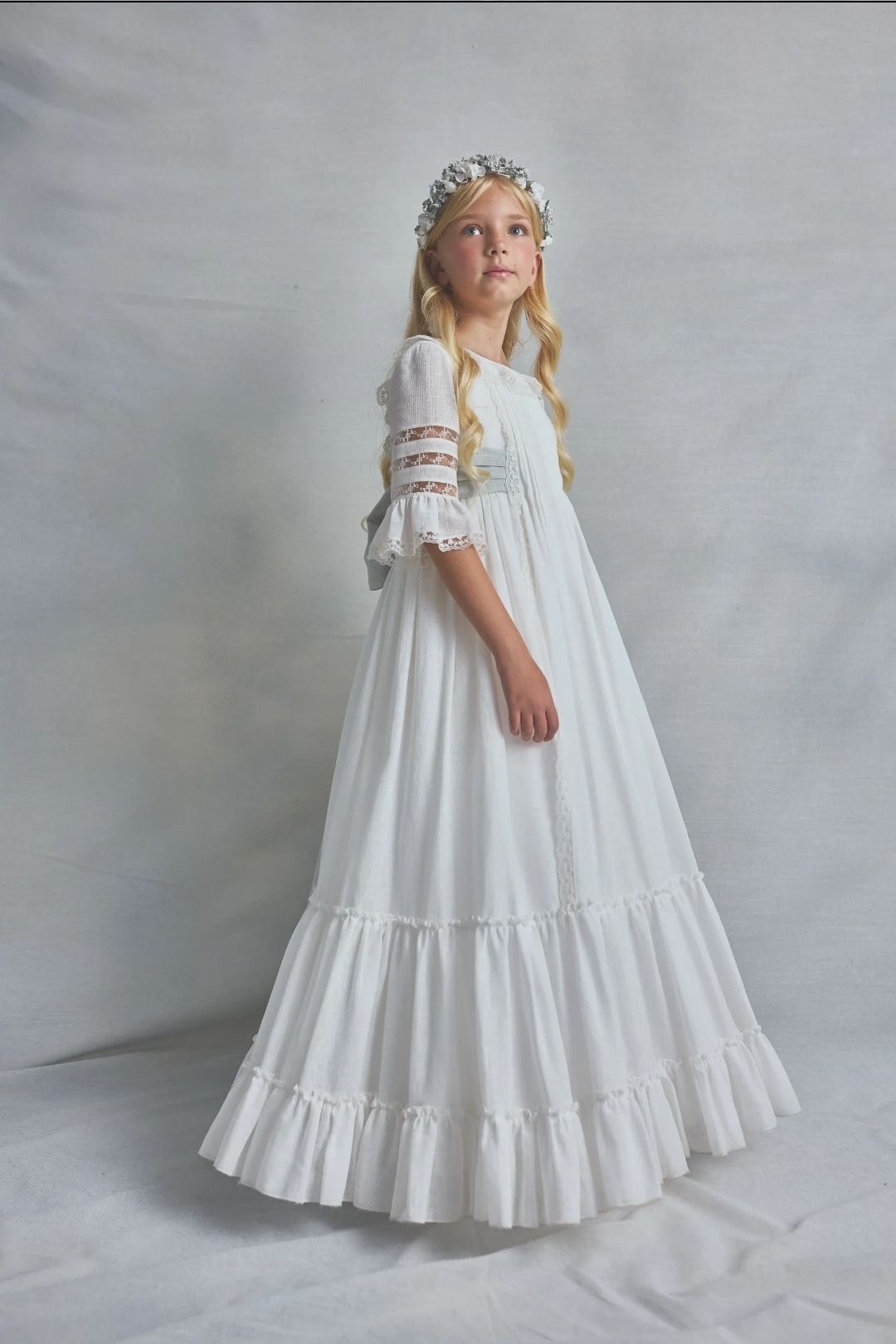 Vestido de comunión para niña. MODELO ALAIA