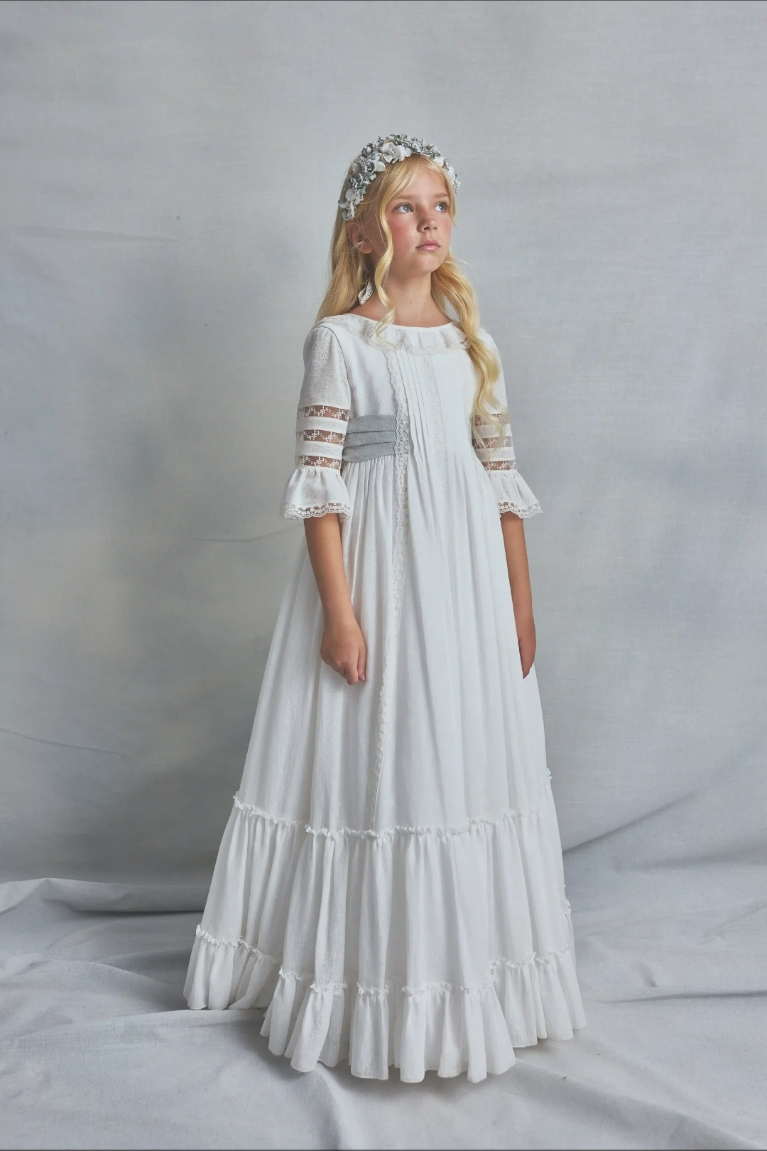 Vestido de comunión para niña. MODELO ALAIA