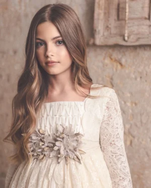 Vestido de Comunión para Niña. Modelo NAMAR